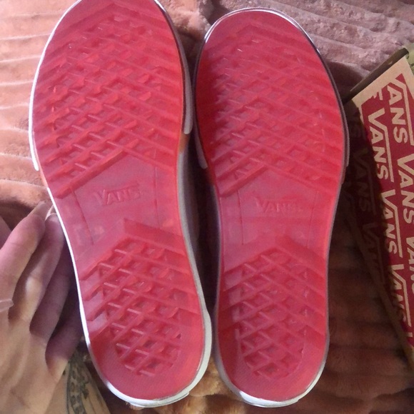 Pink/coral Vans!never worn. Size 7.5 women 6 men. - Picture 4 of 6